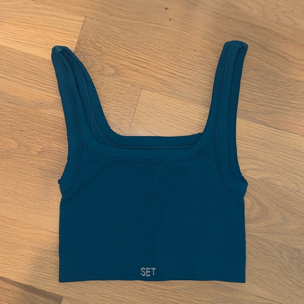 SET active sports bra. Size M